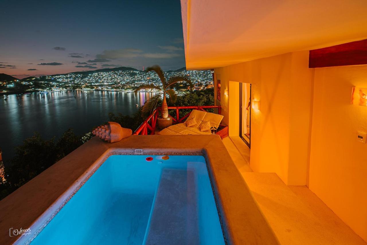 Tentaciones & Lounge Pool - Adults Only 5* Zihuatanejo