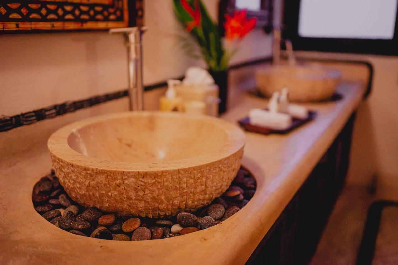 Tentaciones & Lounge Pool - Adults Only 5* Zihuatanejo