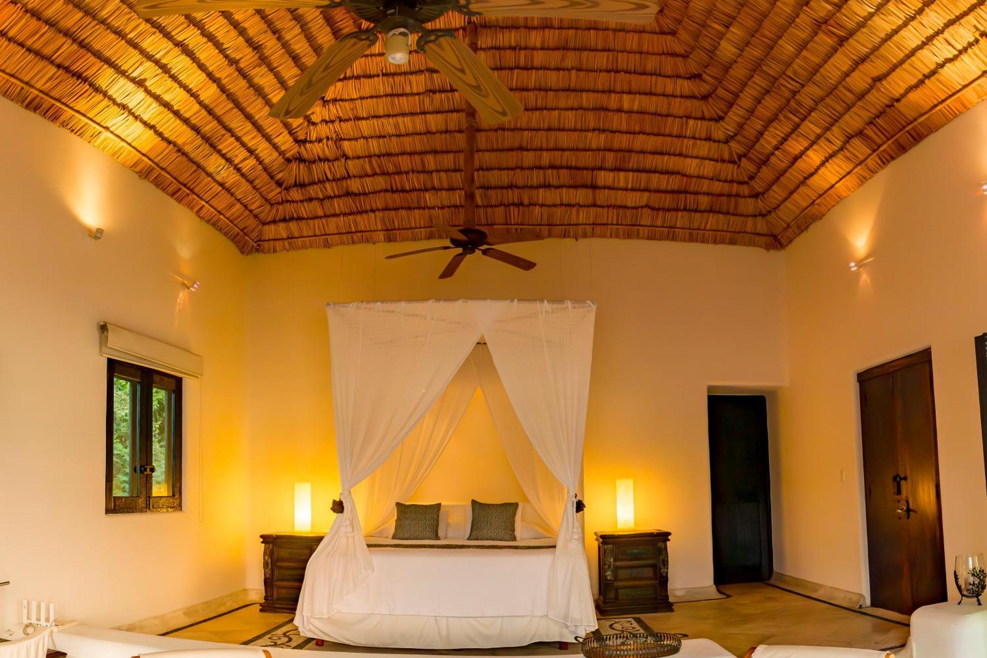 Tentaciones & Lounge Pool - Adults Only