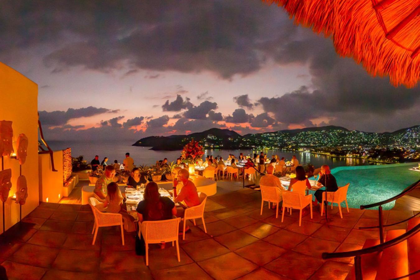 Hotel Tentaciones & Lounge Pool - Adults Only Zihuatanejo