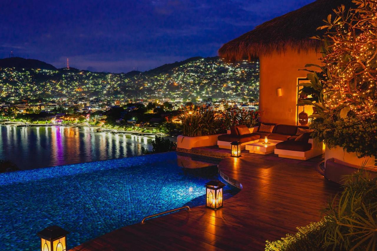 Tentaciones & Lounge Pool - Adults Only Hotel Zihuatanejo