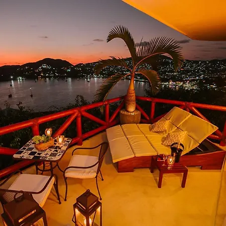 Tentaciones Hotel & Lounge Pool - Adults Only Zihuatanejo Exterior photo