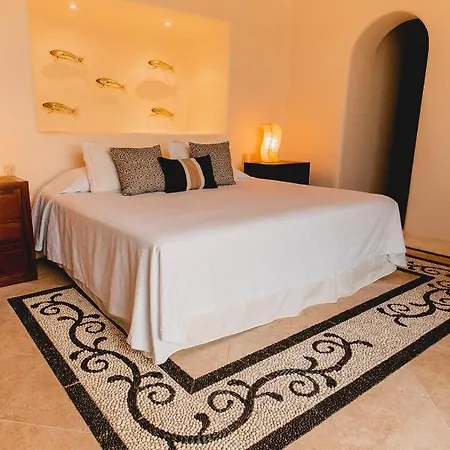 Tentaciones Hotel & Lounge Pool - Adults Only Zihuatanejo Exterior photo